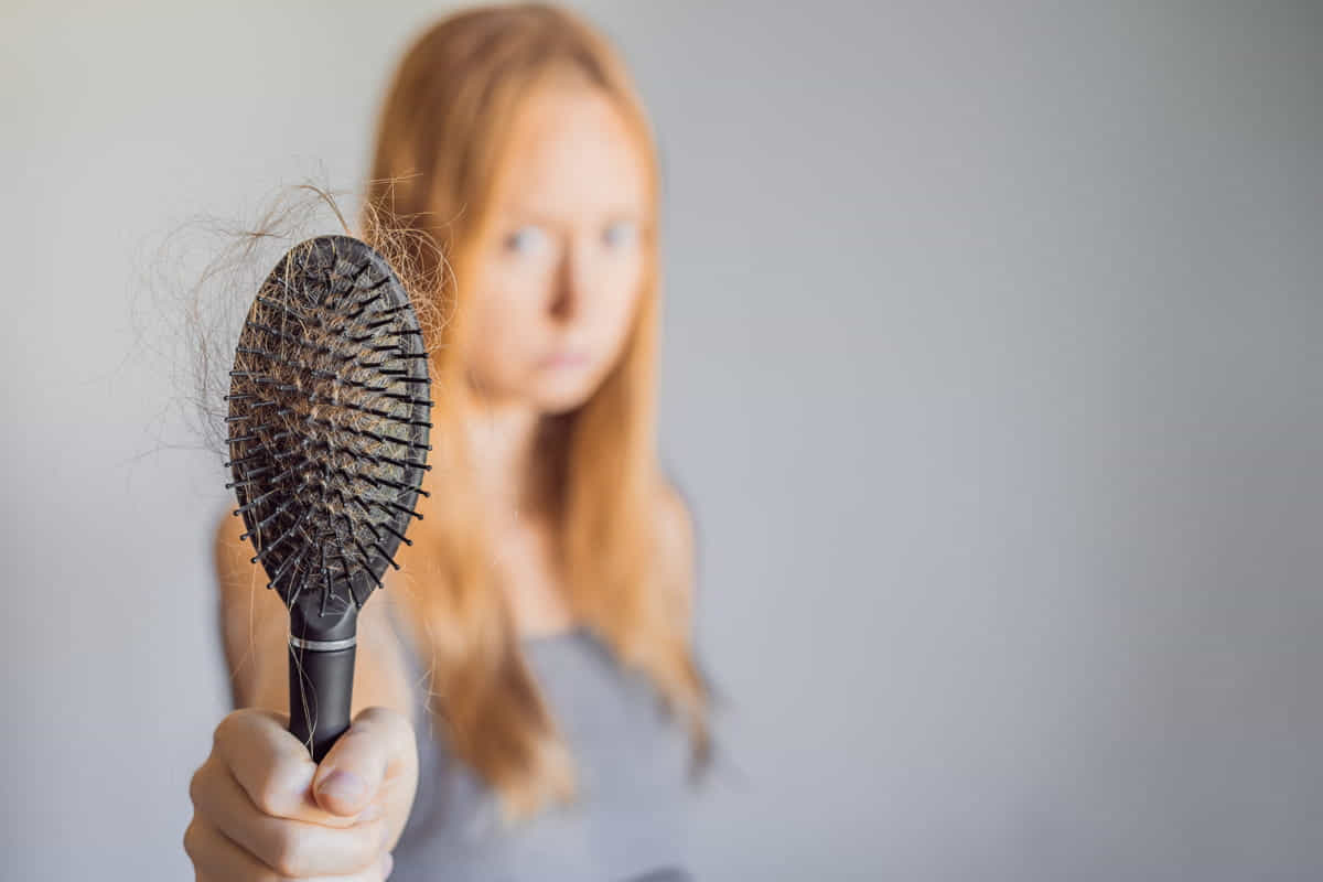 cadono i capelli